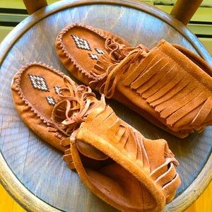 Manitobah moccasins